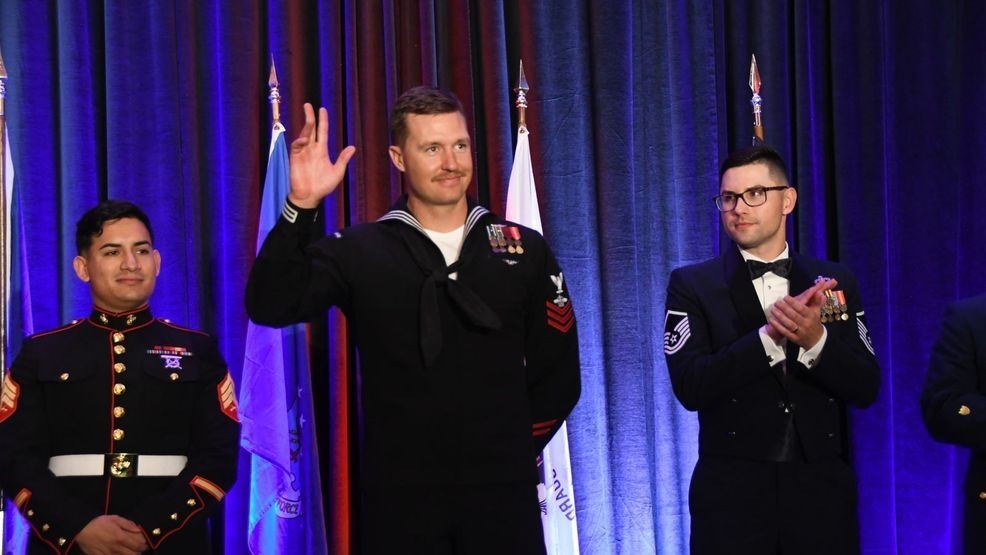 Image for story: USO Northwest Five-Star Gala 2024 featuring Mitch Rossell