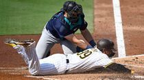 Image for story: Mariners catcher Cal Raleigh, utilityman Dylan Moore win Gold Gloves
