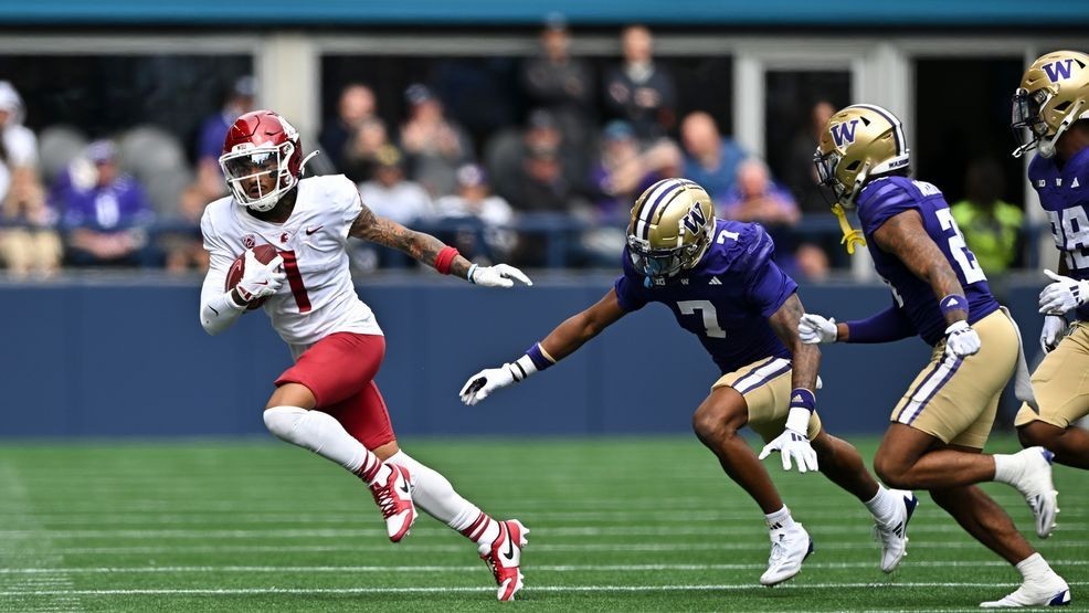 Image for story: Washington State Cougs reclaim Apple Cup with late stand to beat Washington Huskies 24-19