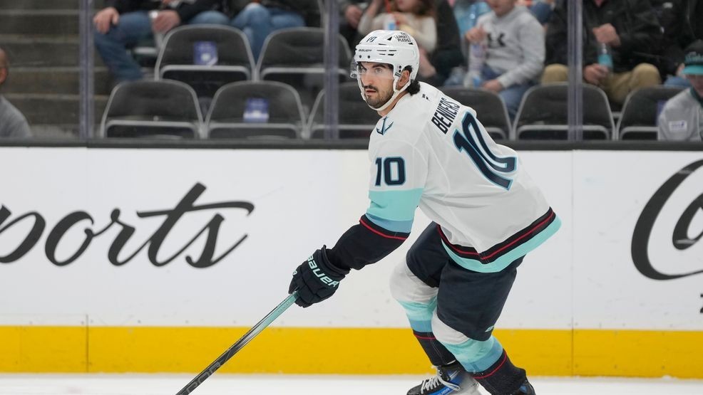 Image for story: Kraken lose 2nd straight game after falling to San Jose Sharks 8-5