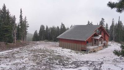 Image for story: Cascade snow just days before summer brings change of scenery to western Washington